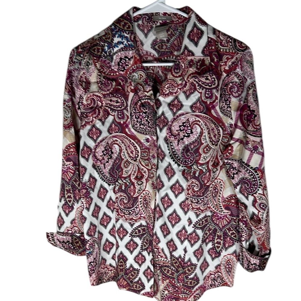 Chicos No Iron Paisley Mix Print Button Up Shirt Chicos Size .5 Womens US Size 6